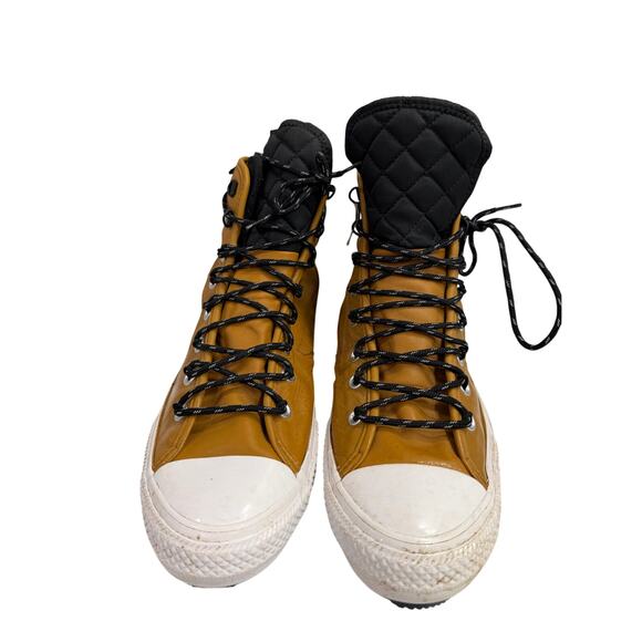 Converse Chuck Taylor Men’s High boot Size 12 # box M935 main image 8